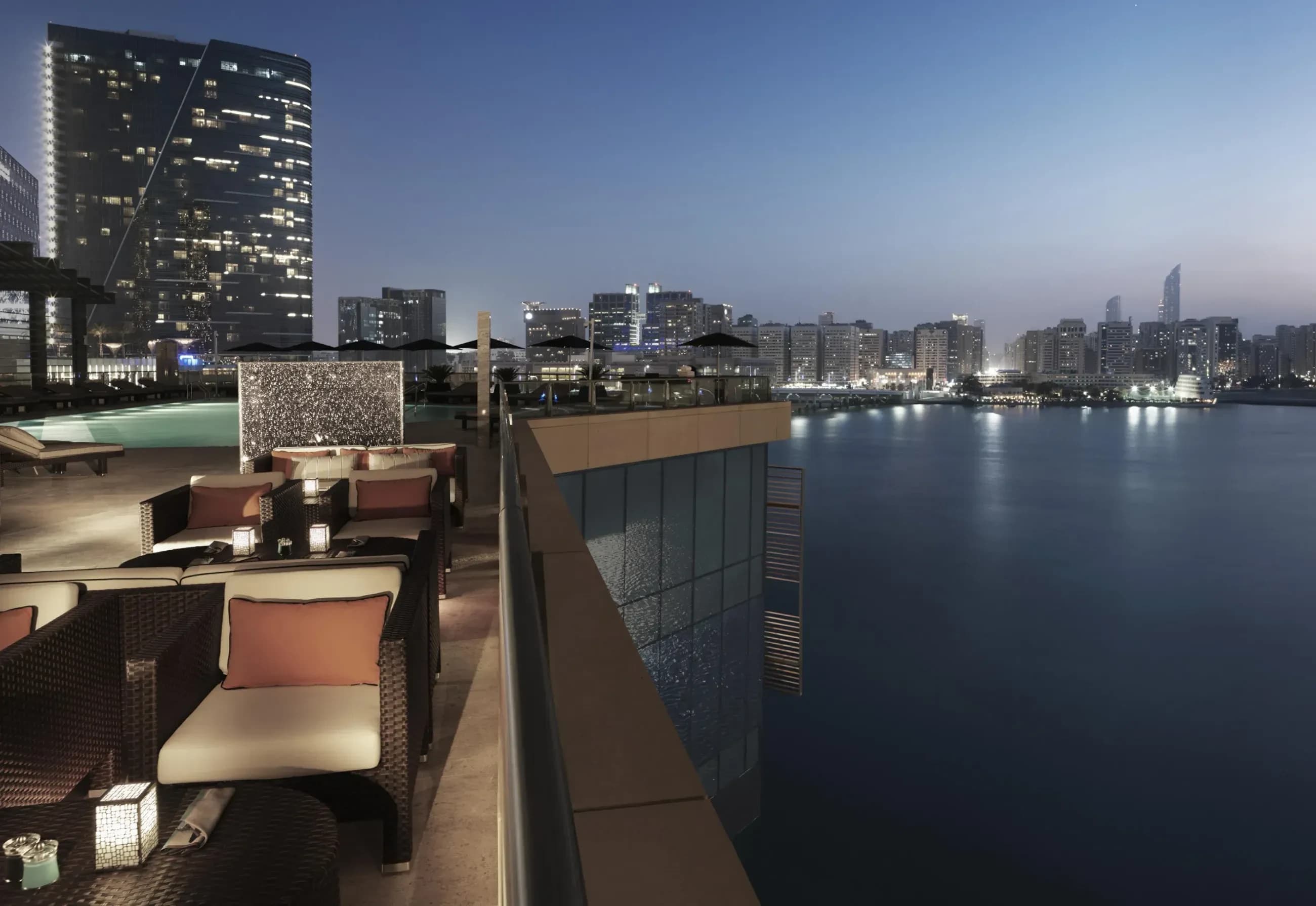 Resort-Style Waterfront Elegance - Image 1