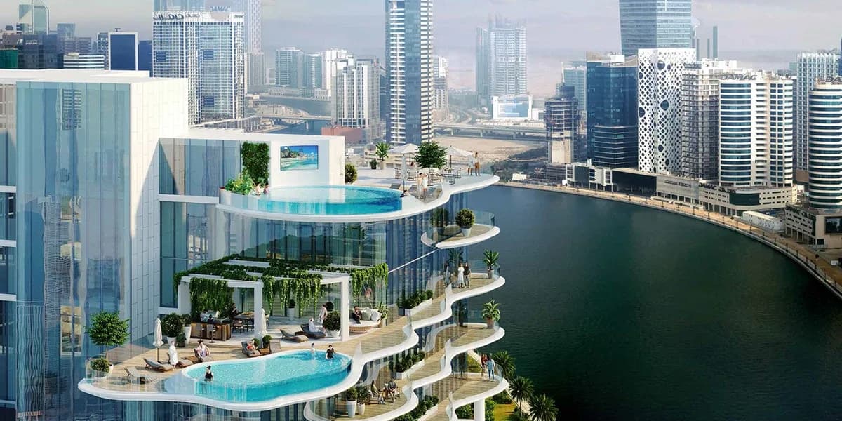 Sculptural Sea-to-Sky Residences - Image 5